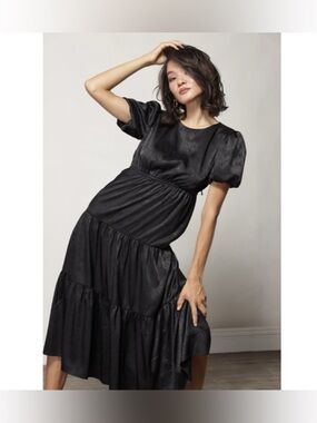 Line & Dot Valerie Midi Dress